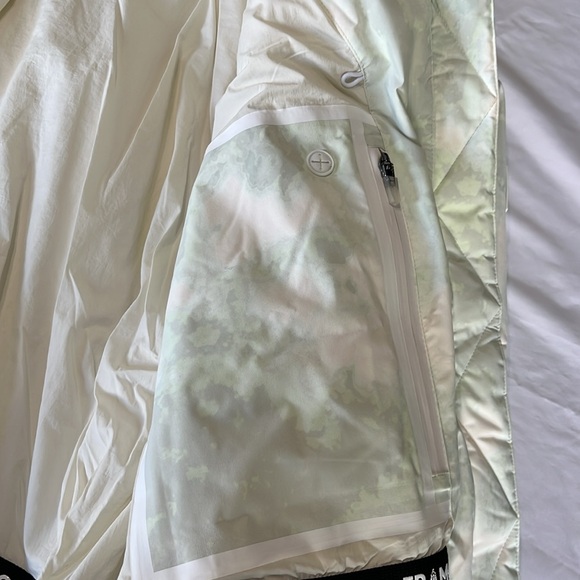 Free People FP movement Bunny Slope Puffer JACKET in Mountain Mist Sage NWT - Picture 13 of 16